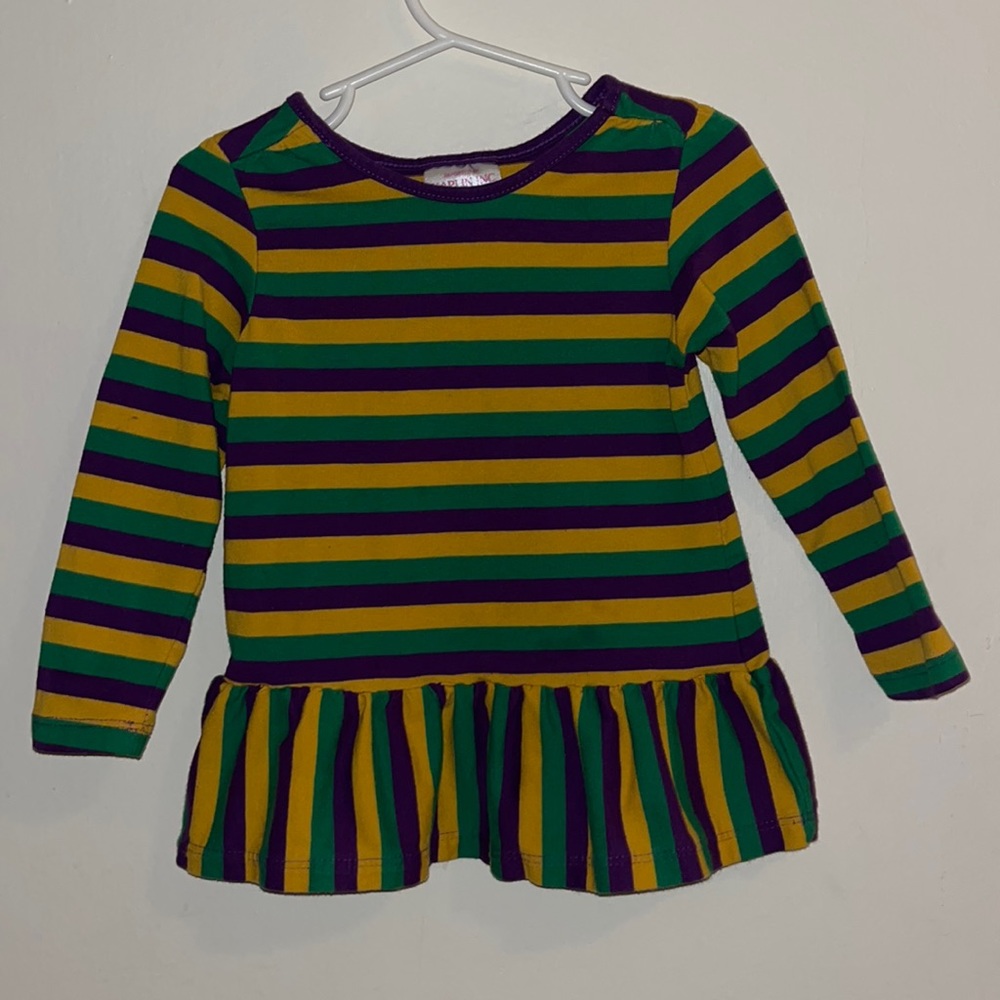 The perfect 2T-3T Gras Peplum Top